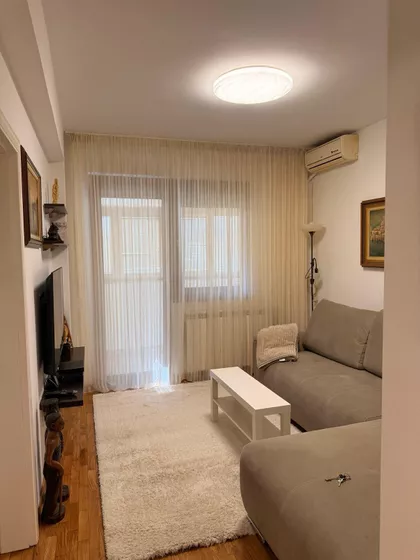 Jovanička | 4zida.rs