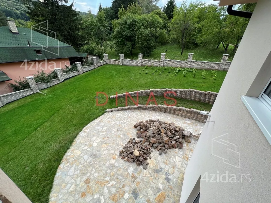 Kuća | 4zida