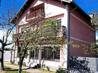 Deč, Okolne lokacije, Pećinci | 4zida.rs