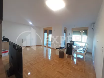 Prvomajska | 4zida.rs