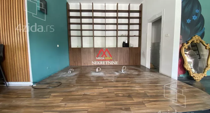 Poslovni prostor | 4zida