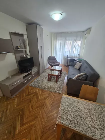 Kolo Srpskih Sestara | 4zida.rs