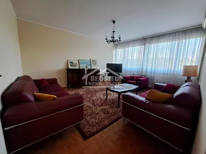 Ustanička | 4zida.rs