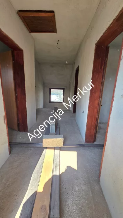 Zaklopača | 4zida.rs