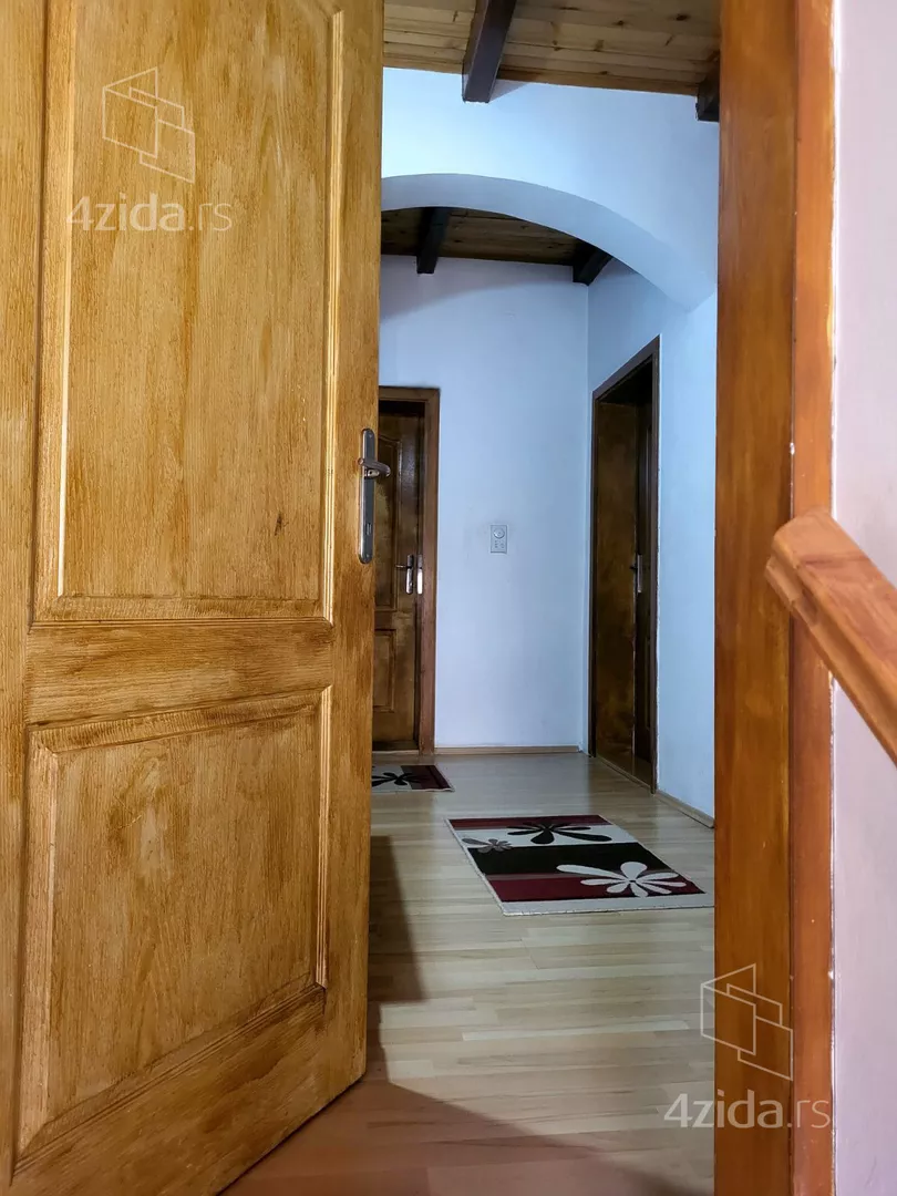 3-etažna kuća | 4zida