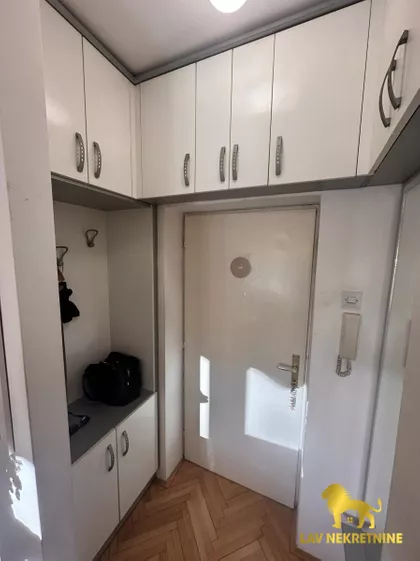 RUMENAČKA | 4zida.rs