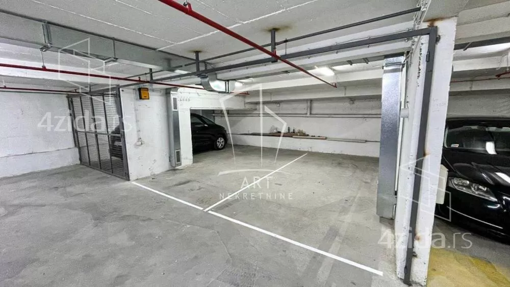 Garaža | 4zida