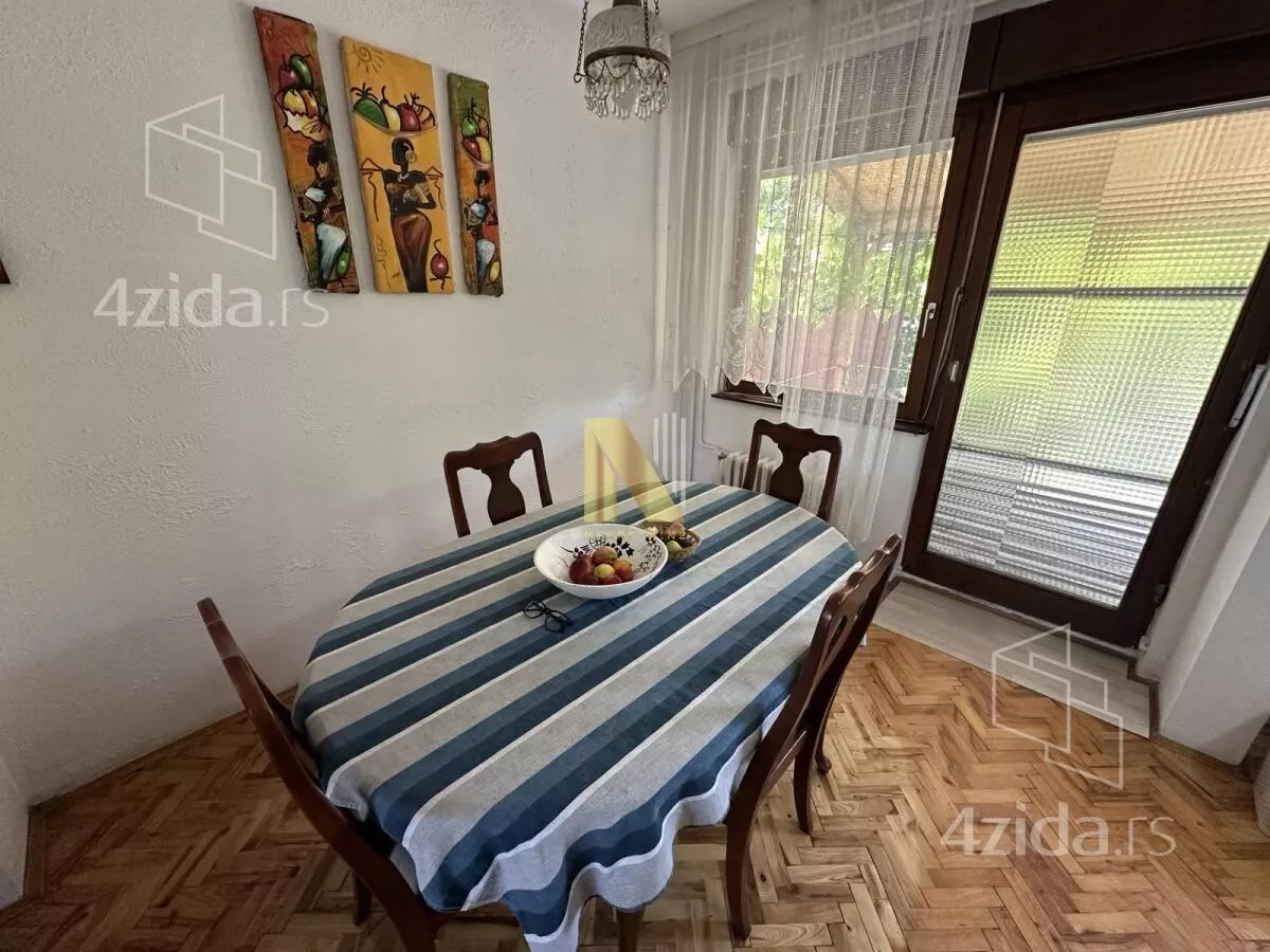 Kuća | 4zida