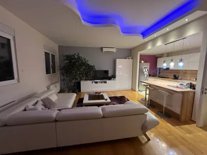 Vojvode Micka Krstića 1 | 4zida.rs