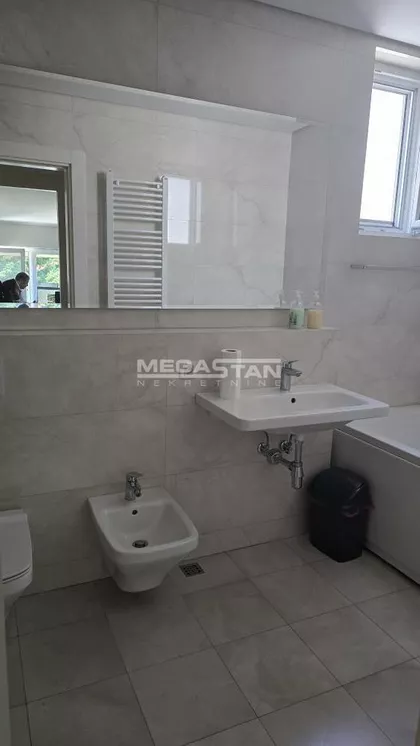 Perside Milenković | 4zida.rs