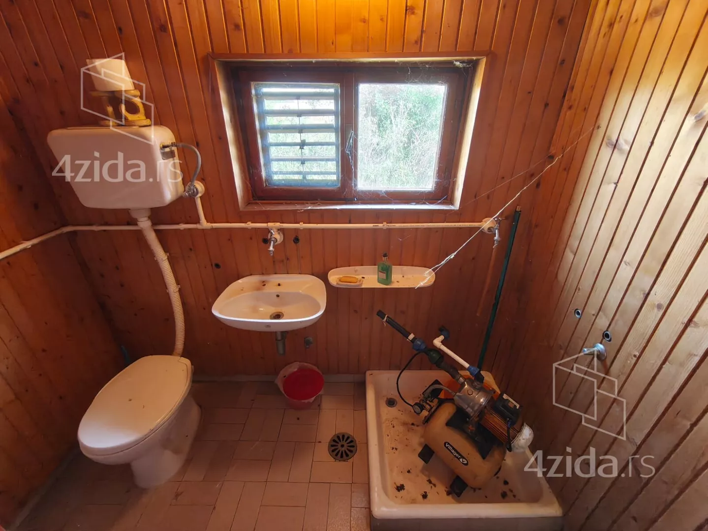 Turistički objekat | 4zida