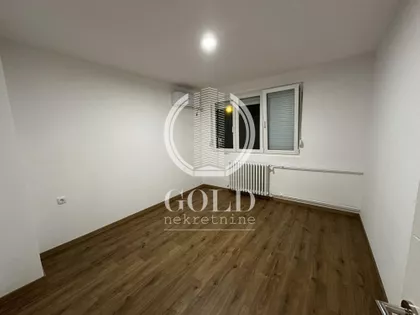 Pariske komune | 4zida.rs