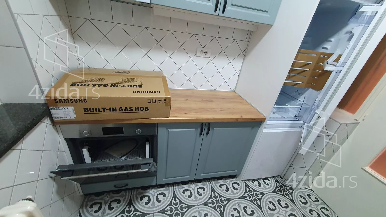 Jednoiposoban stan | 4zida