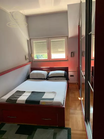 Autokomanda | 4zida.rs