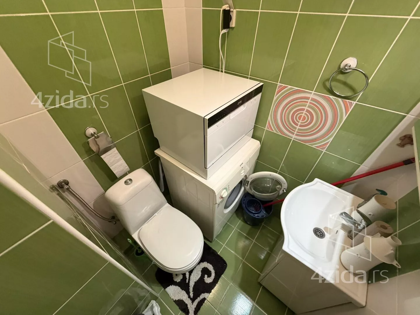 Petosoban stan | 4zida