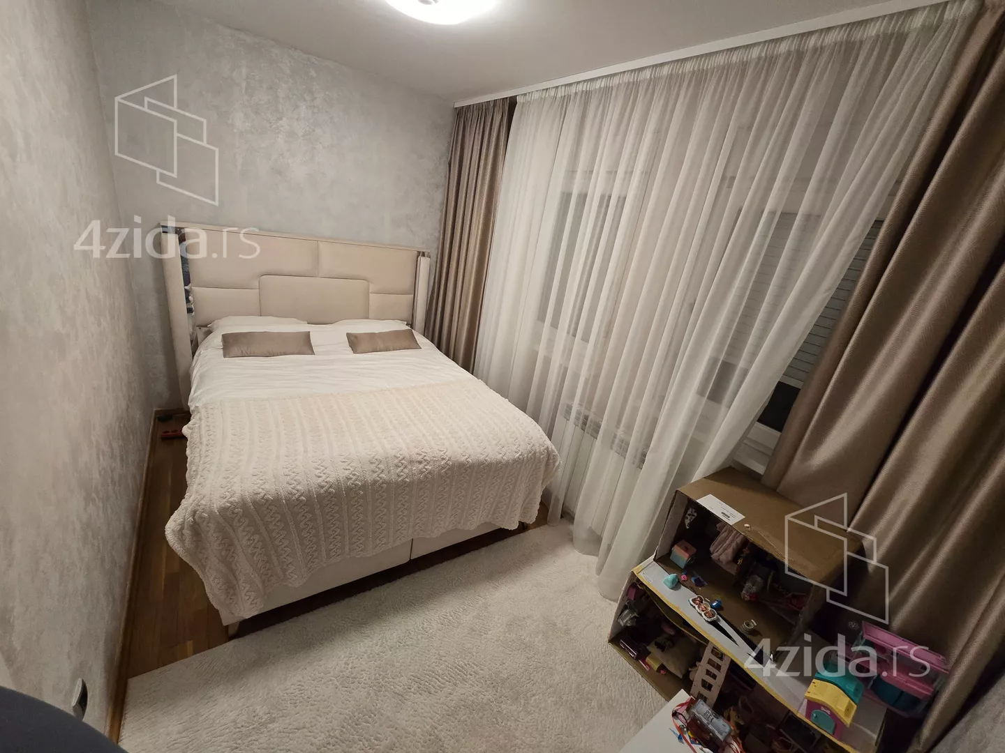 Troiposoban stan | 4zida