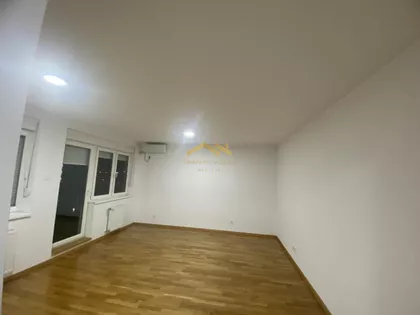 Jugovićevo | 4zida.rs