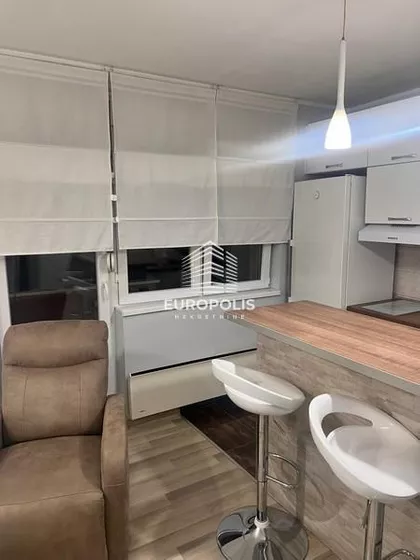 Marije Bursać | 4zida.rs