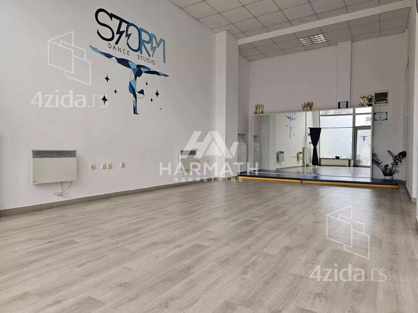 Poslovni prostor | 4zida