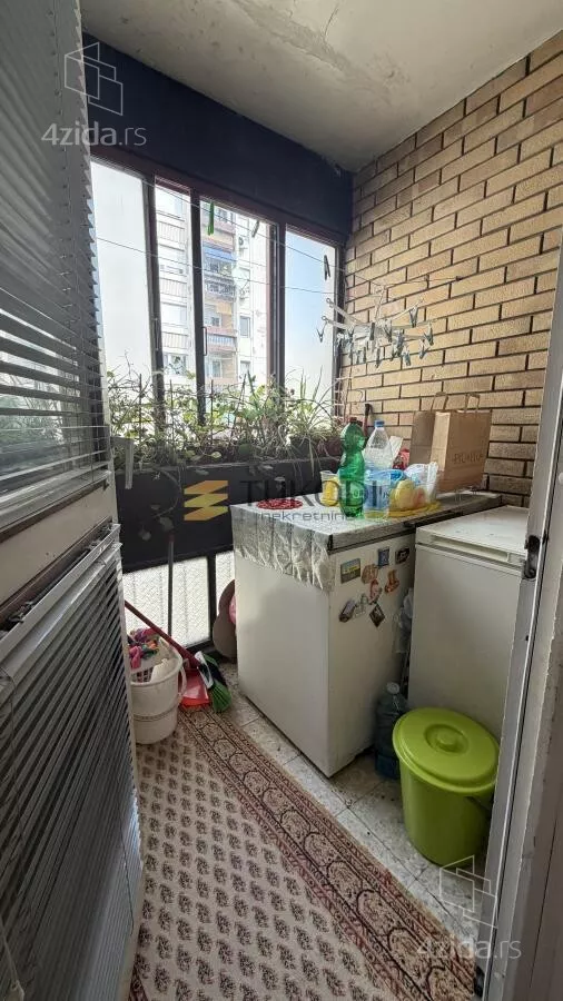 Troiposoban stan | 4zida