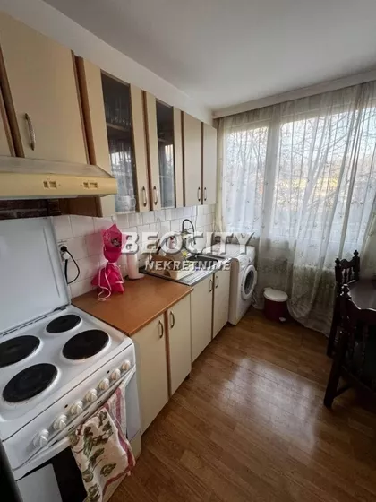 Ustanička | 4zida.rs