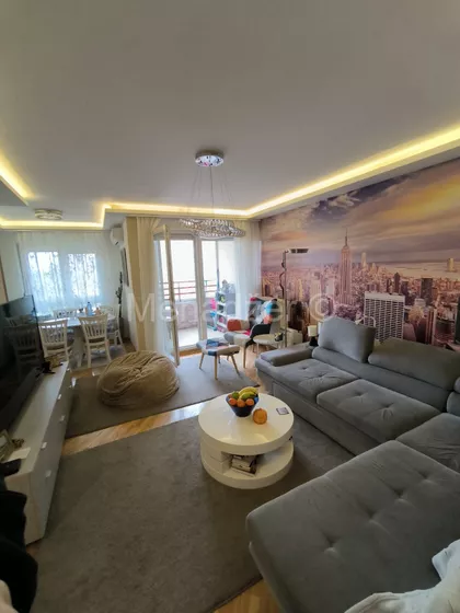 Filmski Grad | 4zida.rs