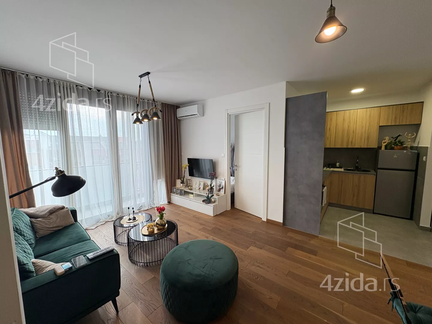 Dvoiposoban stan | 4zida