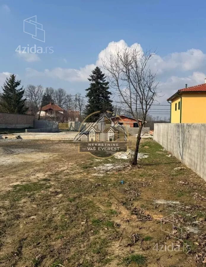 Plac | 4zida