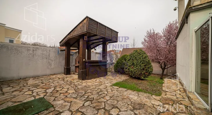 4-etažna kuća | 4zida