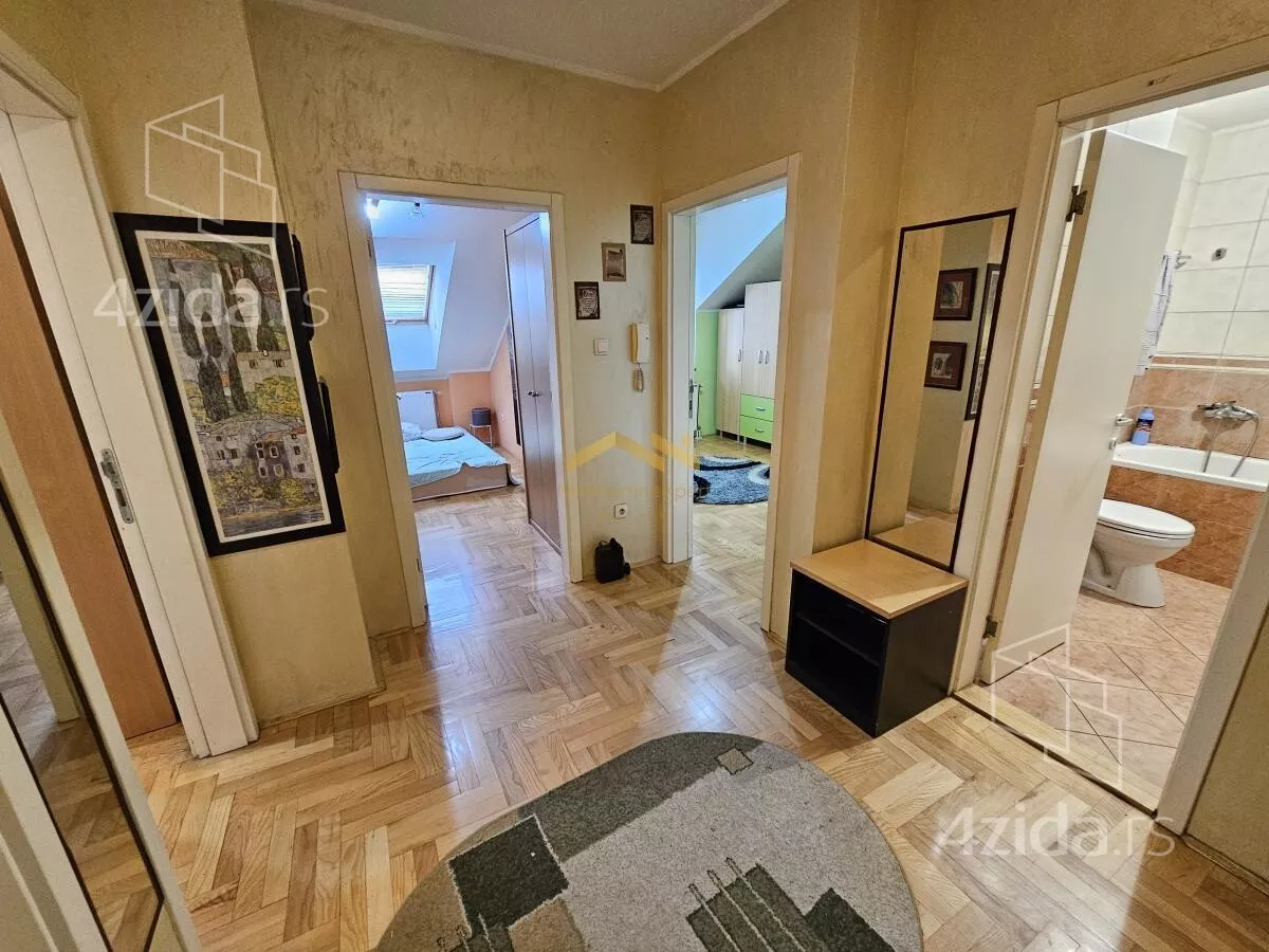 Dvoiposoban stan | 4zida