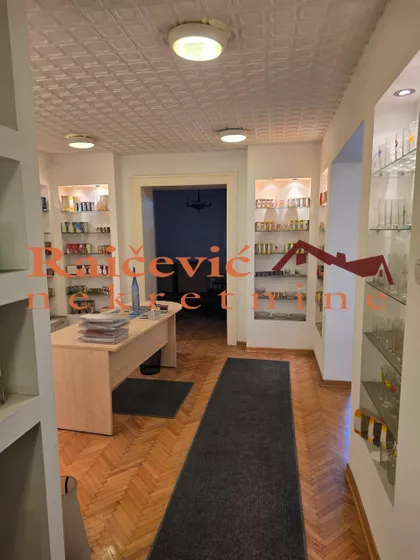 Zeleni venac | 4zida.rs