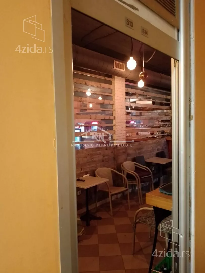 Lokal | 4zida