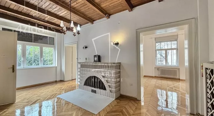 Šestosoban stan | 4zida