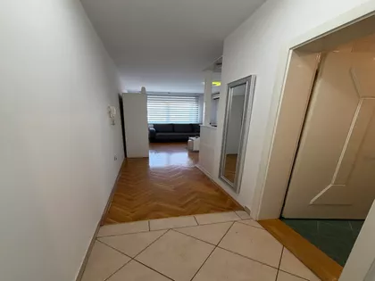 Bulevar Cara Lazara 92 | 4zida.rs