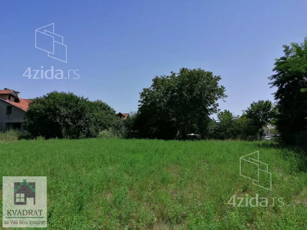 Plac | 4zida