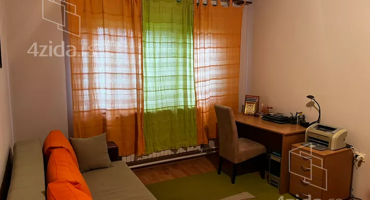 Šestosoban stan | 4zida