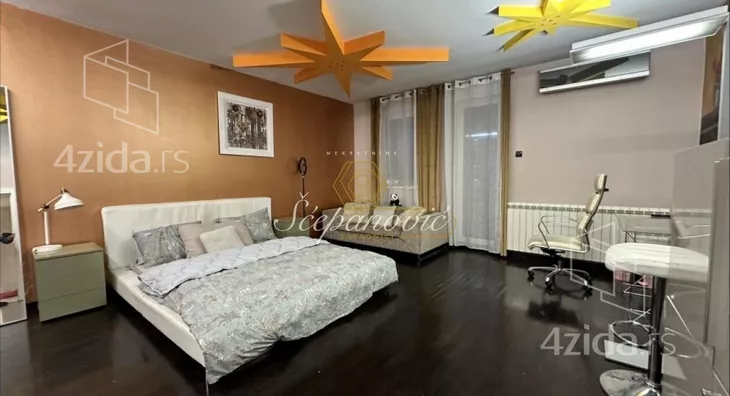 Šestosoban stan | 4zida