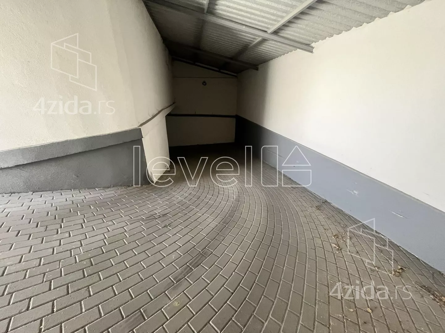 Garaža | 4zida