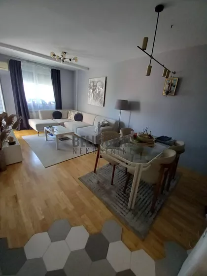 Vojvode Savatija | 4zida.rs