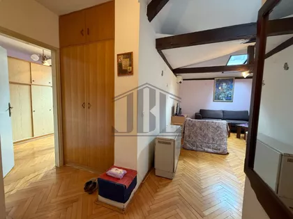 Studentski Trg | 4zida.rs