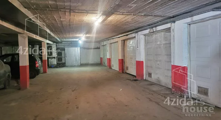 Garaža | 4zida
