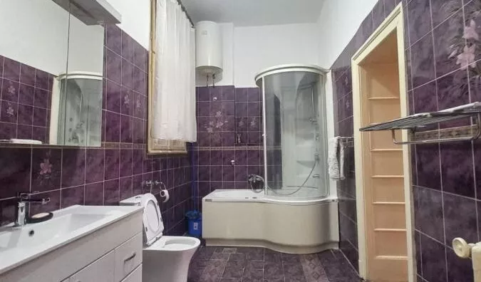 Četvoroiposoban stan | 4zida