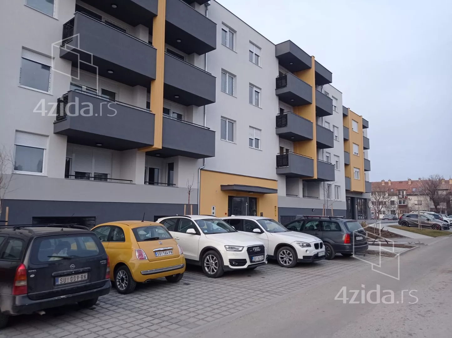 Jednoiposoban stan | 4zida