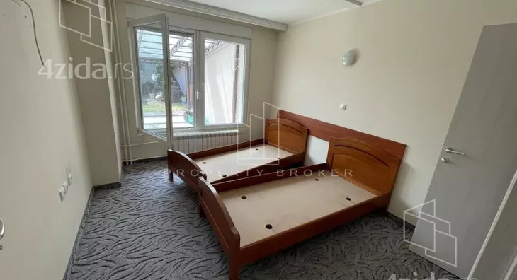 Ugostiteljski objekat | 4zida