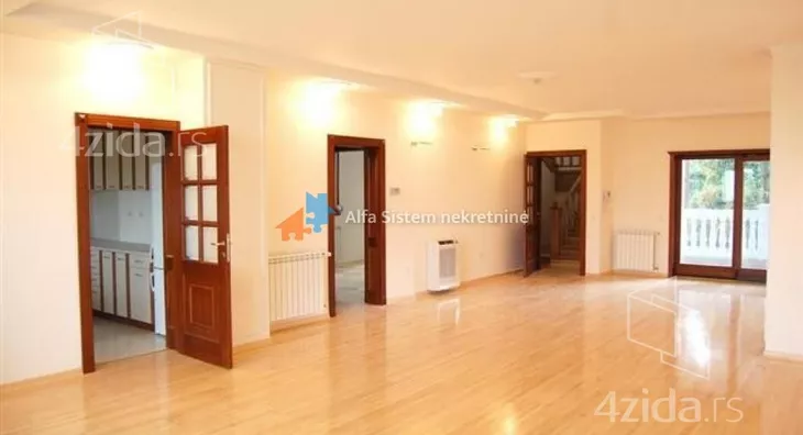 Šestosoban stan | 4zida