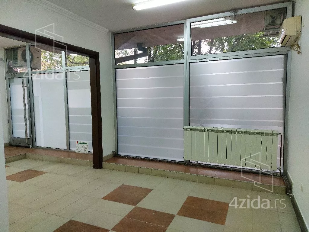 Lokal | 4zida