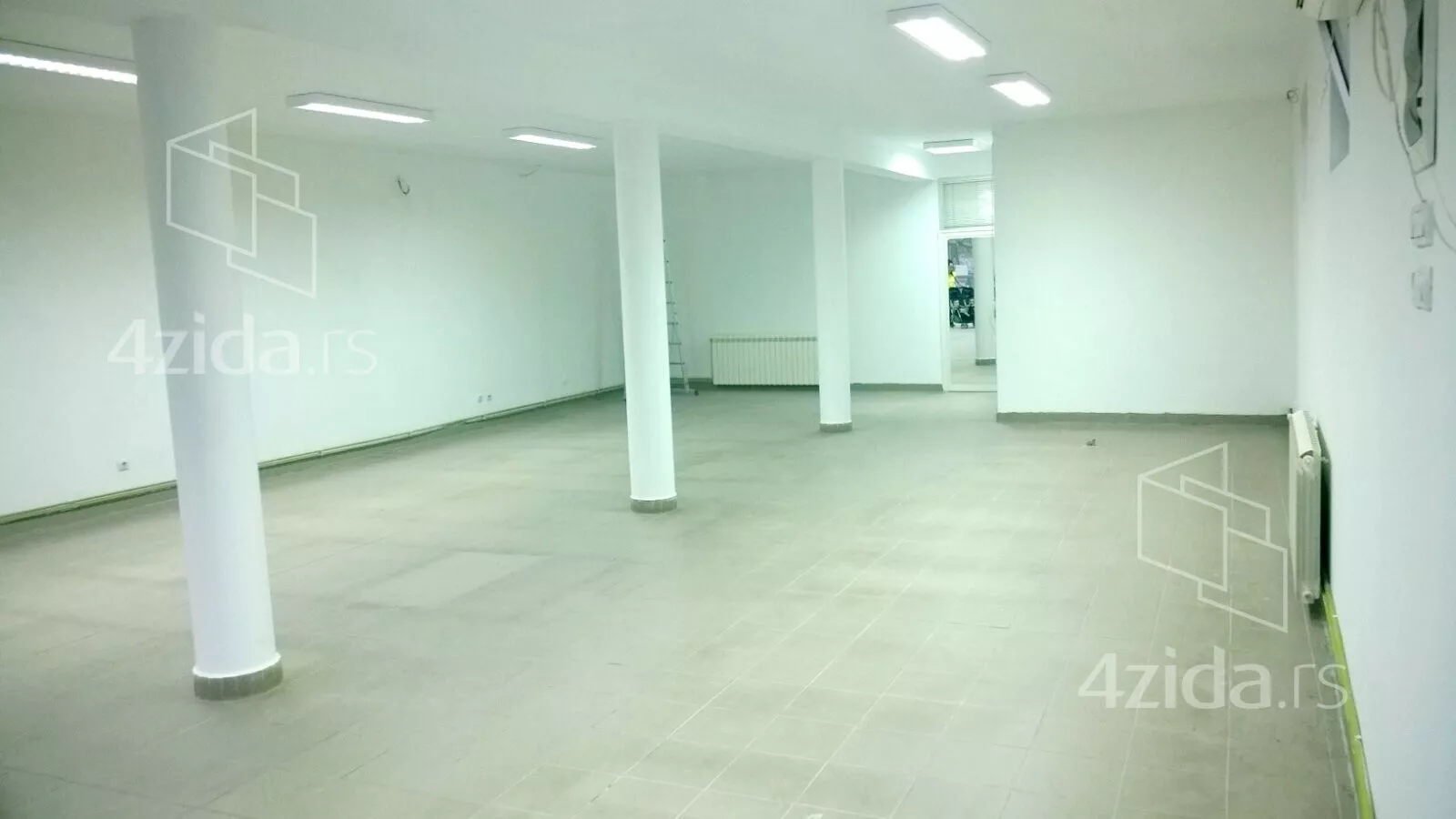 Poslovni prostor | 4zida
