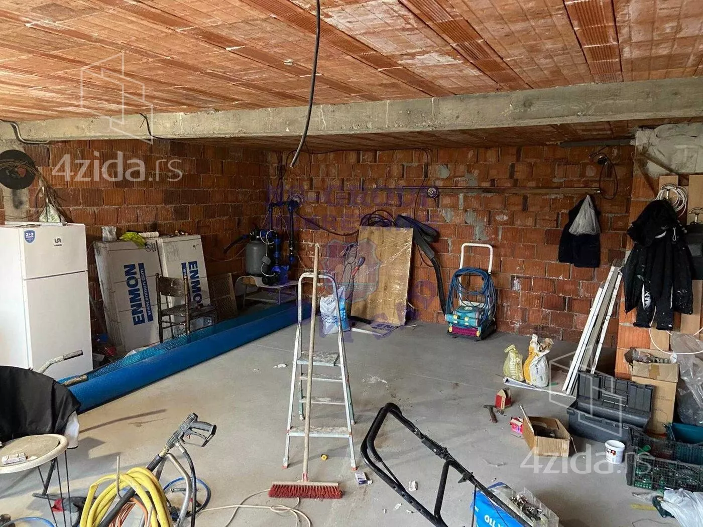 3-etažna kuća | 4zida