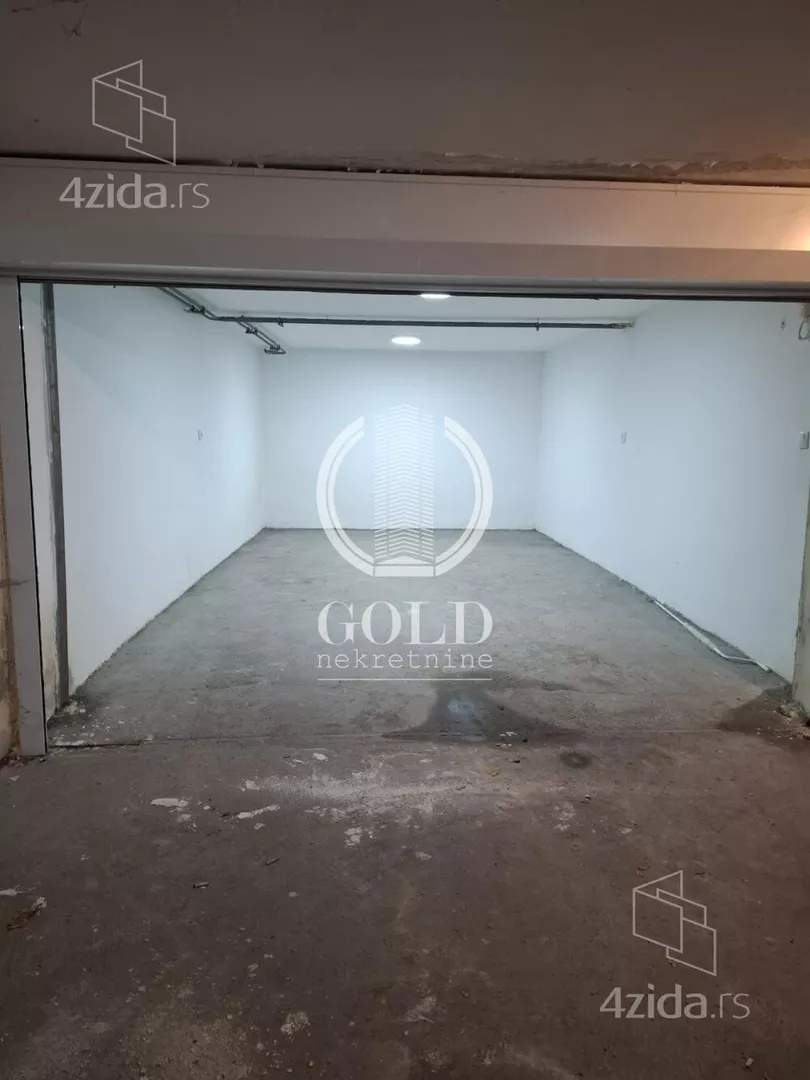 Garaža | 4zida