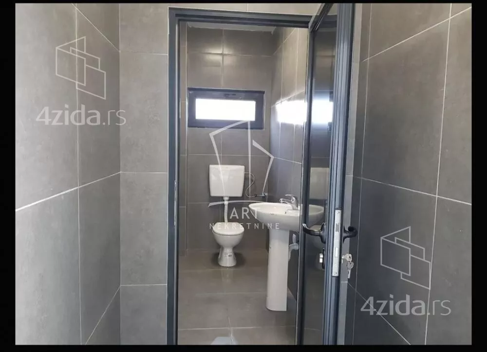 Hala | 4zida